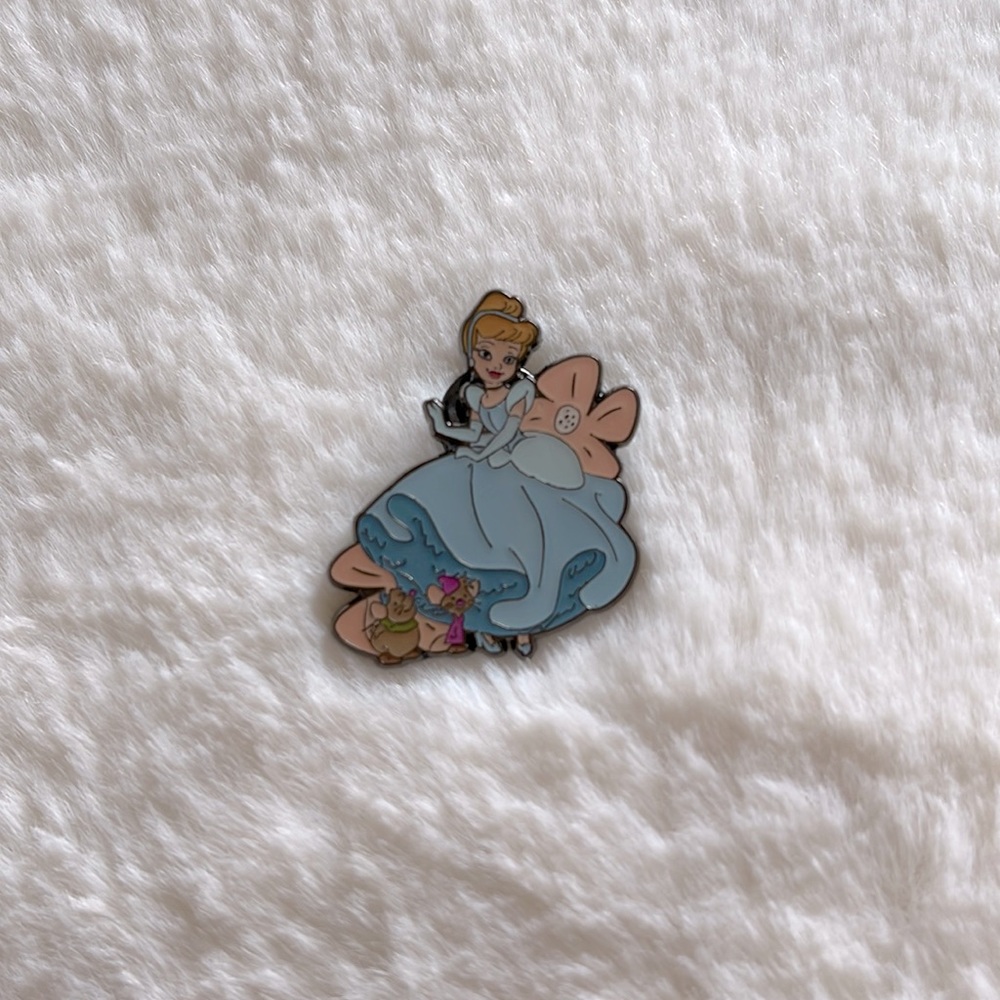 { cinderella enamel pin }
